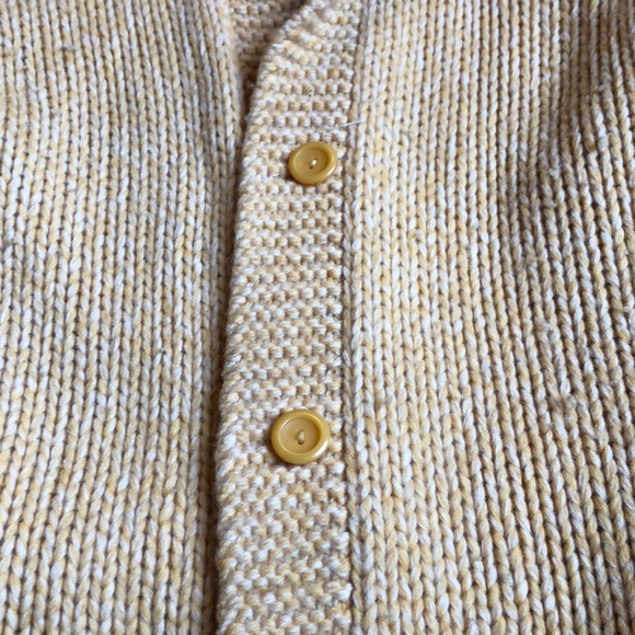 Button up sweater - Picture 3 of 3